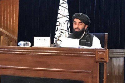 Taliban yönetimi ilk kez büyük çaplı atama gerçekleştirdi