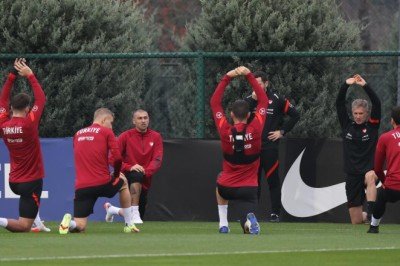 A Milli Takım hazırlıklarını sürdürdü