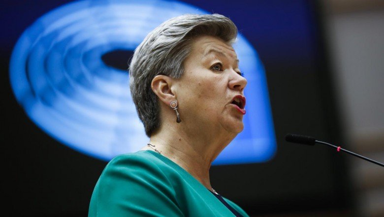 AB: Biz Türk hükümetine para vermiyoruz, Türkiyedeki mültecileri destekliyoruz