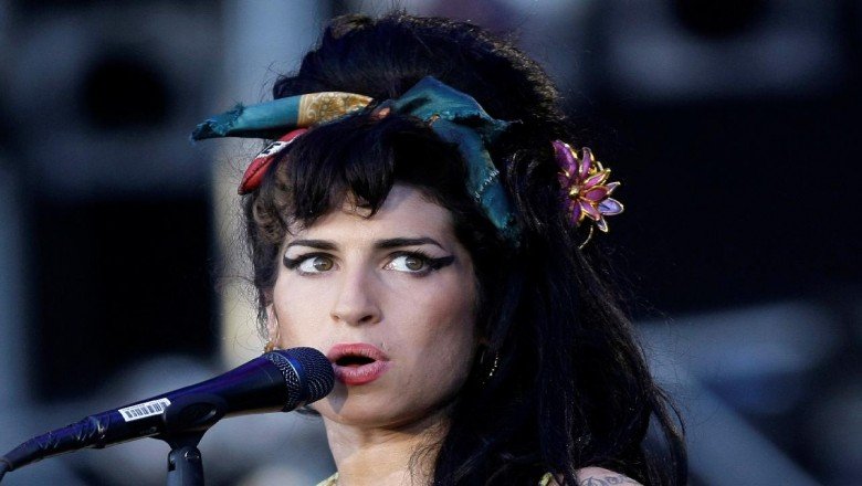 Amy Winehouse'un eşyaları bağımlılar için müzayedeye çıktı