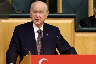 Bahçeli: Şehidimizin bacısına küfür etmek düşman dilidir