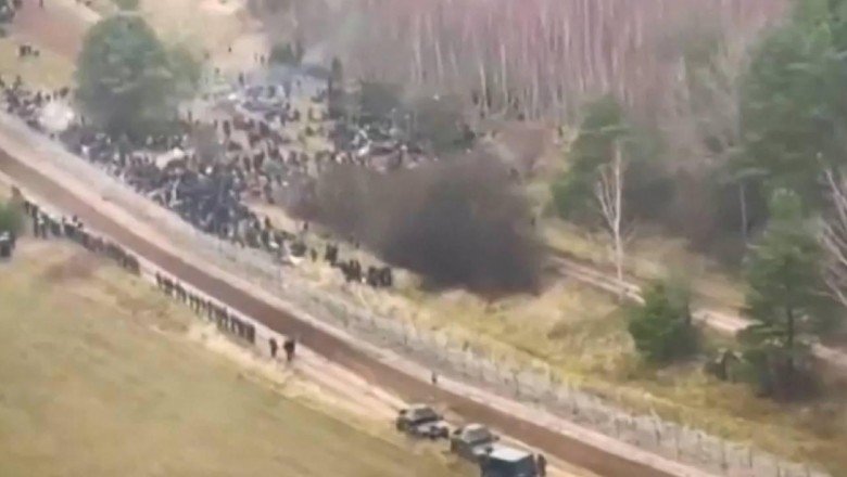 Düzensiz göçmenler BelarusPolonya sınırında