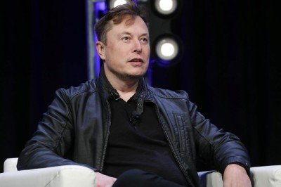 Elon Musk Tesla hisseleri için anket yaptı