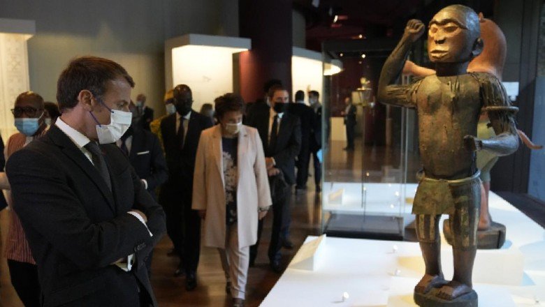 Fransa 26 tarihi eseri Benin'e iade etti