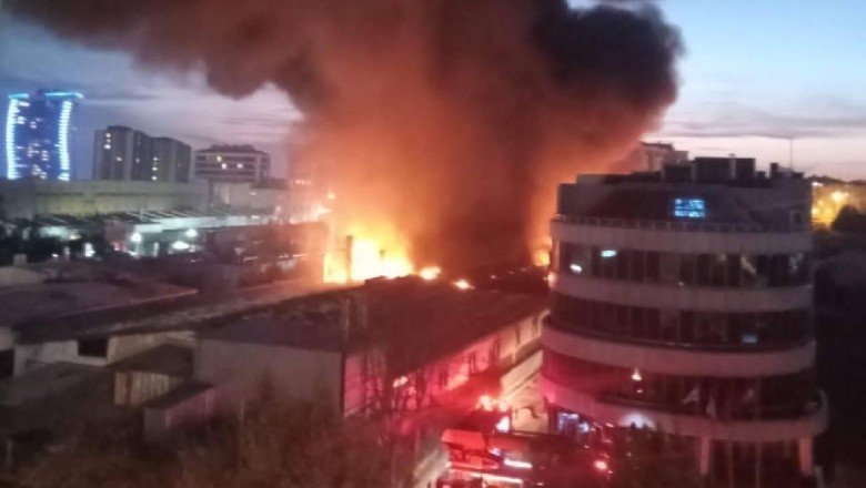 İstanbul'da fabrika yangını