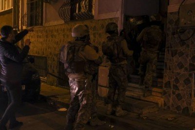İstanbul'da uyuşturucu operasyonu: 25 gözaltı