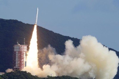 Japonya Epsilon5i fırlattı: 9 uydu taşıyor