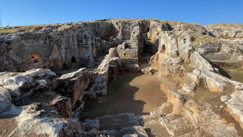 Perre Antik Kenti'nde depremde yıkılmış yapılara rastlandı