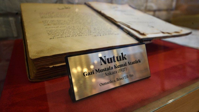 95 yıllık Nutuk ve savaş haritaları Kepez'de sergilendi