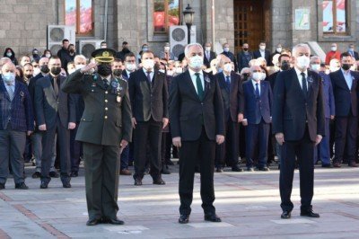 Atatürk, Isparta'da anıldı