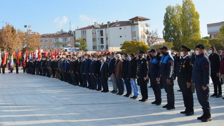 Atatürk, Korkuteli'de anıldı