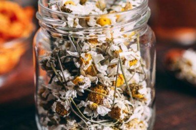 Atma değerlendir! Eski şişe ve kavanozlarınızı şık birer dekoratif ürüne dönüştürecek yaratıcı fikirler