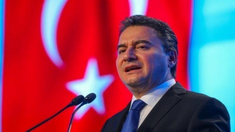 Babacan, Anıtkabir&amp;#039;i ziyaret etti: Gücümüzü, işgal koşullarında mücadele veren hatıranızdan alıyoruz