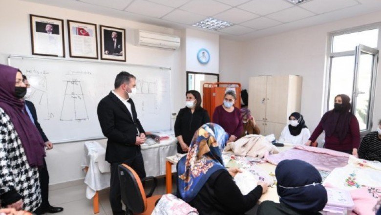 Başkan Ertuğrul Çetin&amp;#039;den Hanım Evi kursiyerlerine ziyaret