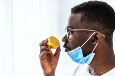 Covid: İngiltere'de A vitamininin hastalık sonrası koku kaybının tedavisinde faydalı olup olmayacağı araştırılıyor