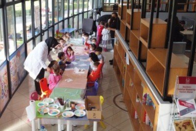 Keçiören'deki miniklere kitap sevgisi aşılanıyor!