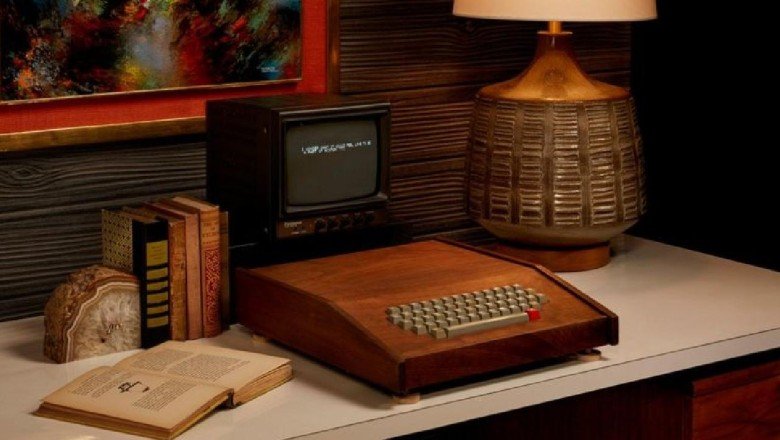 1976'da üretilen orijinal Apple 1 400 bin dolara alıcı buldu