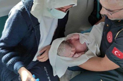 Bakan Koca'nın paylaştığı aceleci bebek ve annesinin sağlık durumu iyi