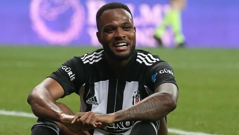 Beşiktaş'ta Cyle Larin'i bırakmak istemiyor