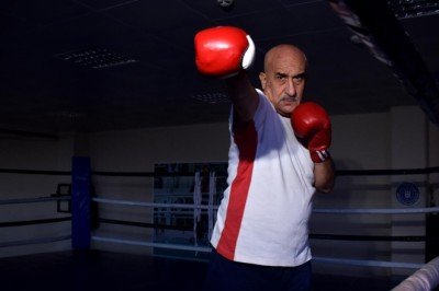 Boks eldiveni ve yumruklarla geçen bir ömür: Yılmaz Çağlar
