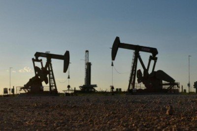 Brent petrolün varili 82.80 dolar seviyesinde