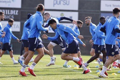 Fenerbahçe'de savunma sorunu