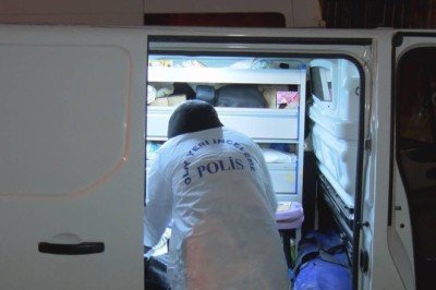 İstanbul Güngörende tartıştığı arkadaşını bıçaklayarak öldürdü