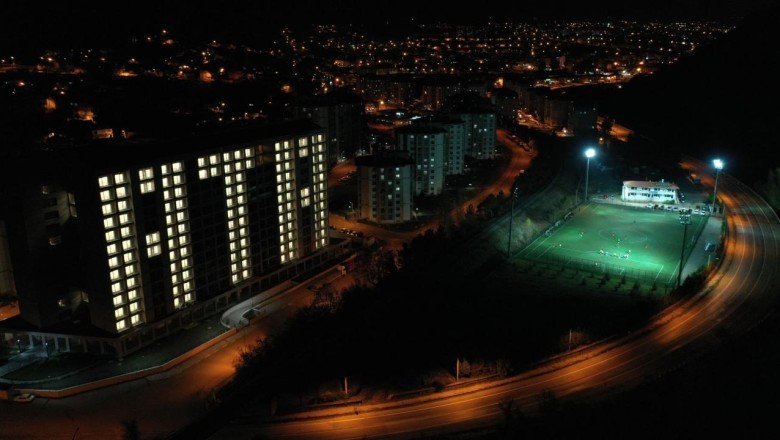 KYK ışıklarıyla Ata yazdılar