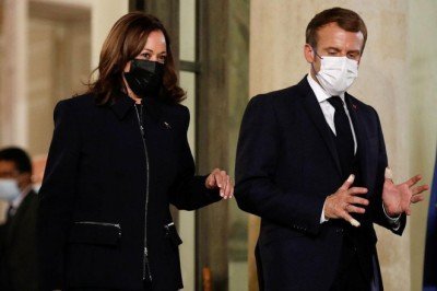 Macron, ABD Başkan Yardımcısı Harris ile görüştü