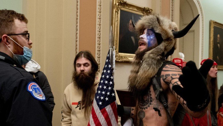 QAnon Şamanı hakkında 51 ay hapis istemi