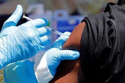 Yeni ebola aşısının insan denemeleri başlıyor