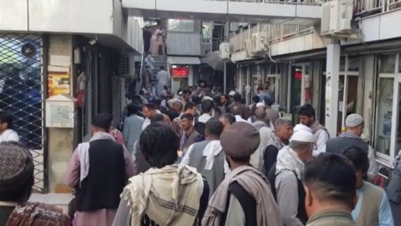 Cuma saatinde camide patlama! Yaralılar var