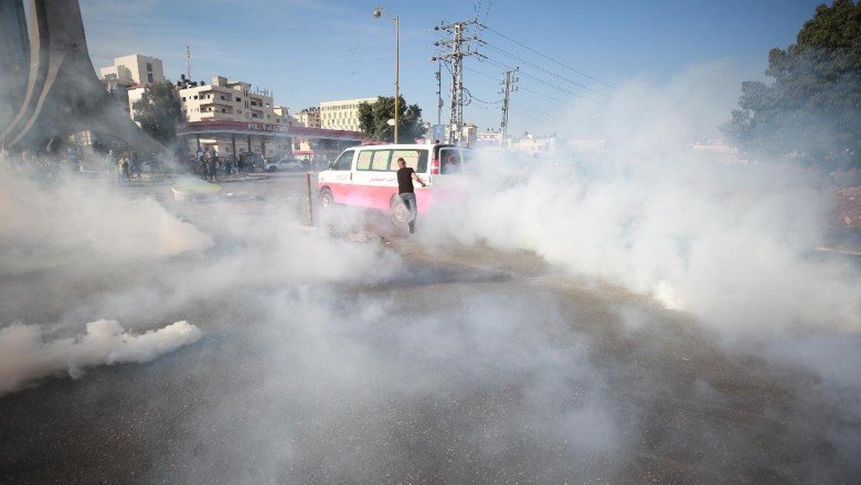 İsrail askerlerinden Arafat'ı anma yürüyüşlerine müdahale: 14 yaralı