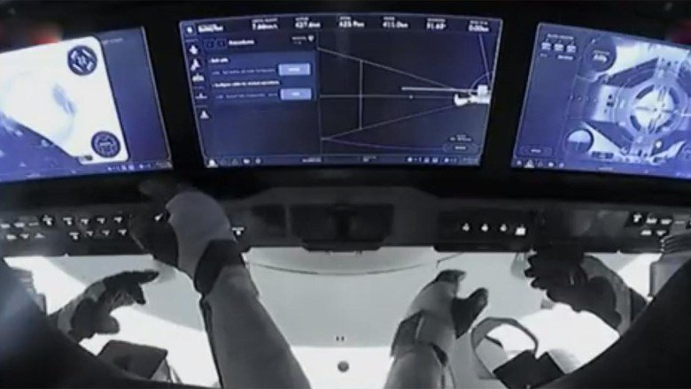 SpaceX'in Dragon kapsülü Uluslararası Uzay İstasyonu ile kenetlendi