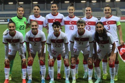 A Milli Kadın Futbol Takımı'nın aday kadrosu açıklandı