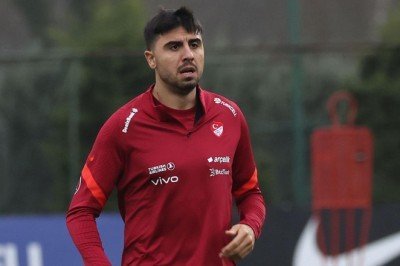 A Milli Takım'da sakatlık: Ozan Tufan kadrodan çıkarıldı