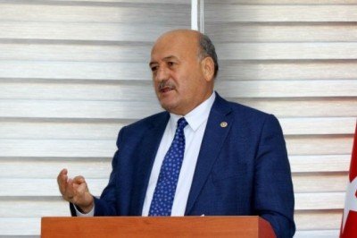 AK Partili Karaman: Biz lider ülkeyiz, bizi ekonomiyle, dolarla terbiye edemeyeceksiniz