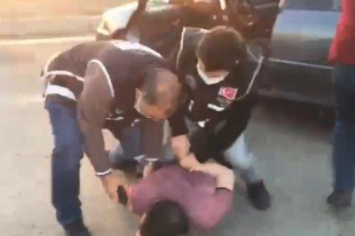 Ankara'da sahte para operasyonundan kaçan firari kalpazan yakalandı   