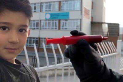 Ankara'da şırıngalı çikolata yerken ölen Mert'in davasına bugün de devam edildi