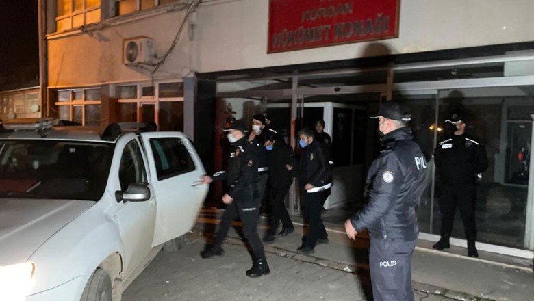 Boşanmak isteyen eşini minibüsle ezerek öldüren koca tutuklandı