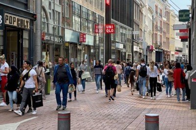 Hollanda'da 3 hafta kısmi kapanma uygulanacak