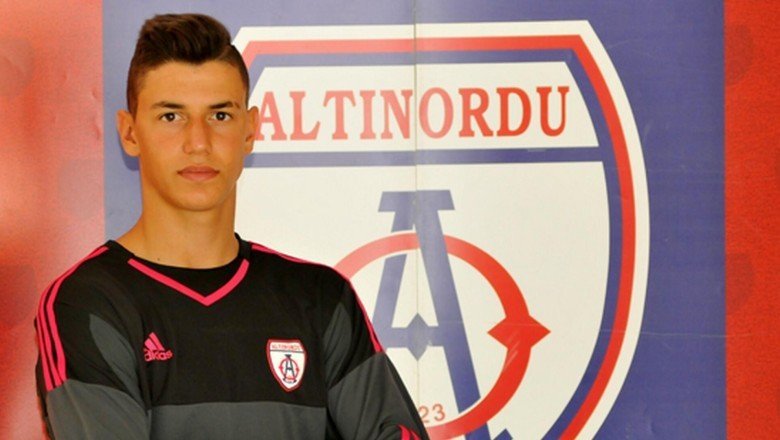 Hüseyin Eroğlu: "Berke Özer'i Chelsea, Manchester City ve Juventus takip ediyordu..."