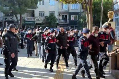 İzmir Kemalpaşa'da rüşvet operasyonu: 3 tutuklama