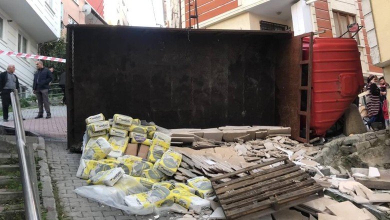 Kağıthanede faciadan dönüldü