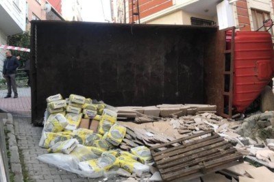 Kağıthanede faciadan dönüldü