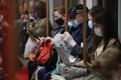 Rusyada aşı sertifikası bazı alanlarda zorunlu olacak