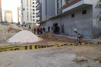 12. kattan asansör boşluğuna düşen işçi hayatını kaybetti