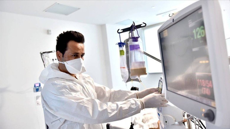 13 Kasım 2021 koronavirüs tablosu: 215 can kaybı, 22 bin 583 yeni vaka