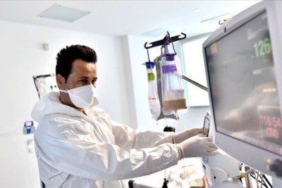 13 Kasım 2021 koronavirüs tablosu: 215 can kaybı, 22 bin 583 yeni vaka