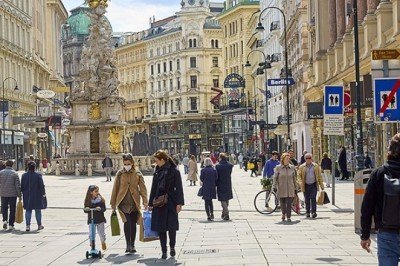 Avusturya'da aşısızlara sokağa çıkma kısıtlaması